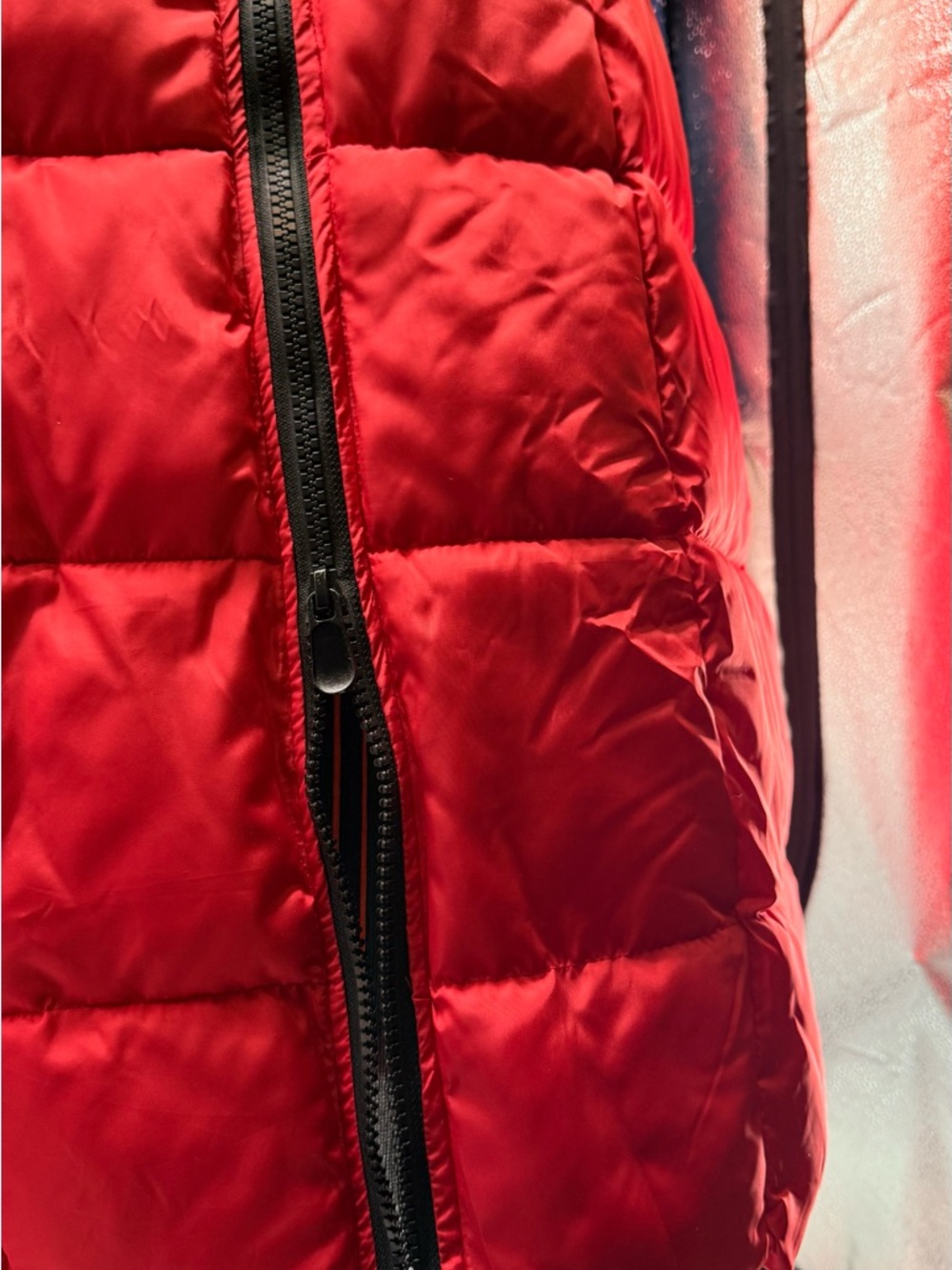 Red Puffer Coat with removable Faux Fur Trim - Women Top/bottom zip with pocket - Picture 13 of 17